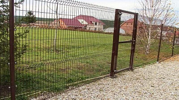 3d забор для частной территории коричневого цвета